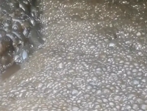Oily foam in FGD limestone slurry